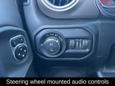 Used 2021 Jeep Gladiator Rubicon image 17