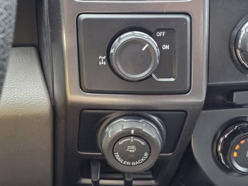 Used 2016 Ford F150 XLT w/ Equipment Group 302A Luxury RWD image 29