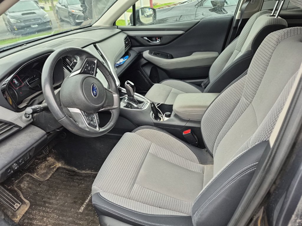 Used 2024 Subaru Outback Premium AWD/4WD image 18
