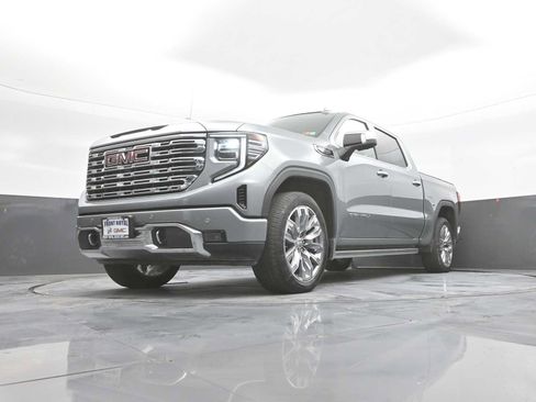 Used 2024 GMC Sierra 1500 Denali w/ Denali Reserve Package AWD/4WD image 38