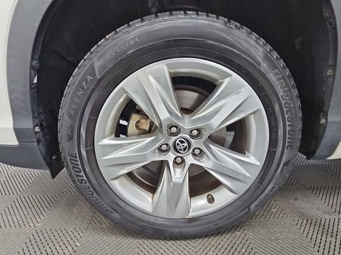 Used 2017 Toyota Highlander Limited FWD image 49