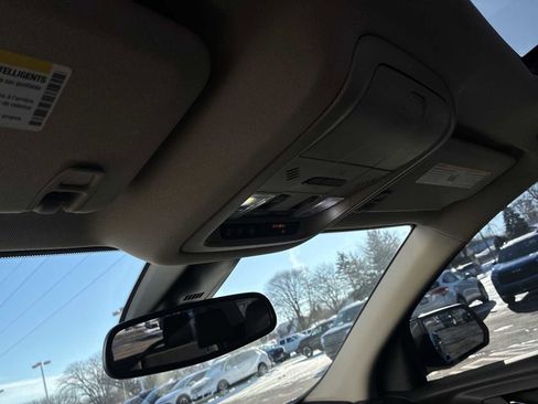 Certified 2019 GMC Acadia Denali image 36