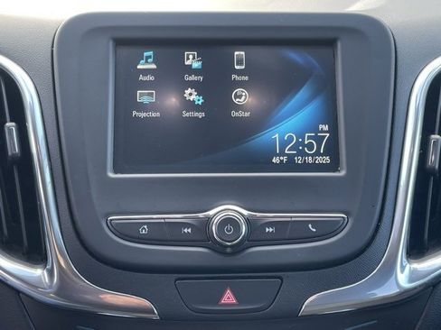 Used 2018 Chevrolet Equinox LT image 4