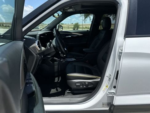 Used 2024 Chevrolet TrailBlazer ACTIV w/ Convenience Package FWD image 10