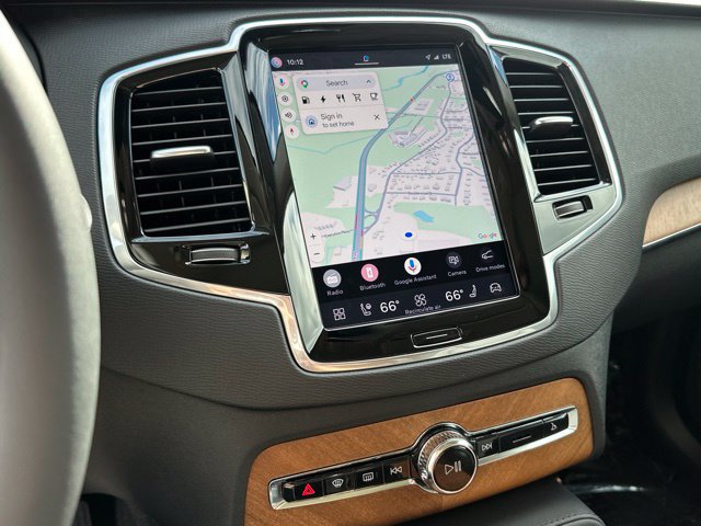 Certified 2024 Volvo XC90 T8 Plus AWD/4WD image 21