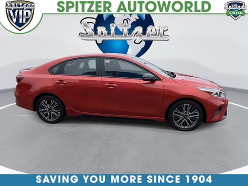 Used 2023 Kia Forte GT-Line FWD image 3