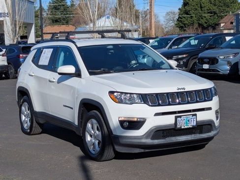 Used 2017 Jeep Compass Latitude w/ Popular Equipment Group image 7