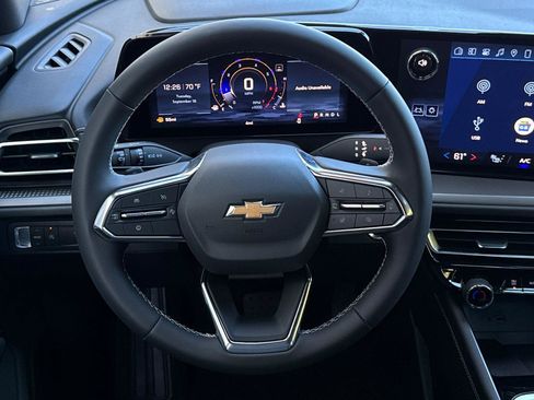 New 2026 Chevrolet Traverse LT w/ Driver Confidence Package image 18