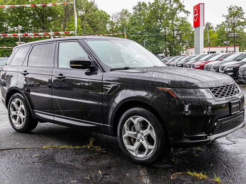 Used 2022 Land Rover Range Rover Sport SE image 1