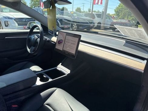Used 2022 Tesla Model 3 Long Range AWD/4WD image 20