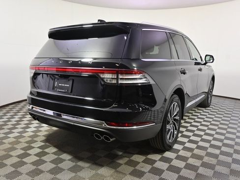 New 2025 Lincoln Aviator AWD w/ Equipment Group 101A image 6