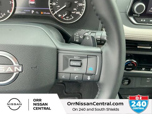 Used 2025 Nissan Rogue SV FWD image 20