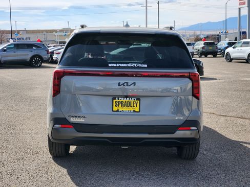 New 2026 Kia Carnival SX image 4