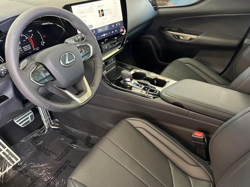 New 2026 Lexus NX 350 F Sport AWD/4WD image 4