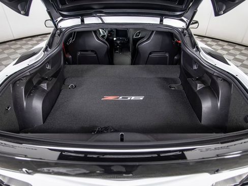 Used 2016 Chevrolet Corvette Z06 w/ Z07 Performance Package RWD image 8