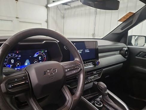 Used 2024 Chevrolet Colorado Trail Boss image 8