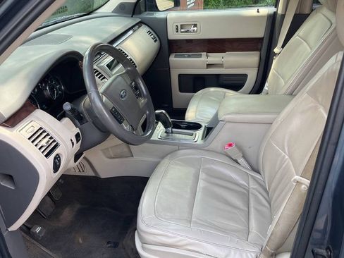 Used 2010 Ford Flex SEL FWD image 11