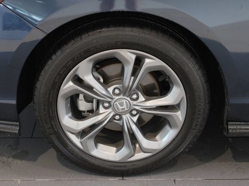Used 2024 Honda Accord EX image 28