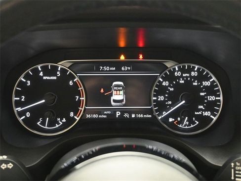 Used 2023 Nissan Rogue SL image 26