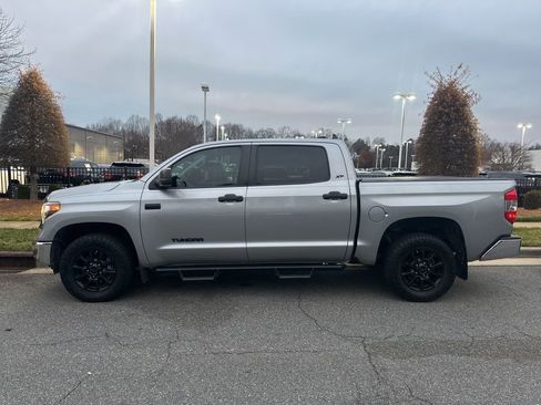 Used 2020 Toyota Tundra SR5 image 5