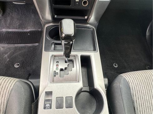 Used 2016 Toyota 4Runner SR5 image 11