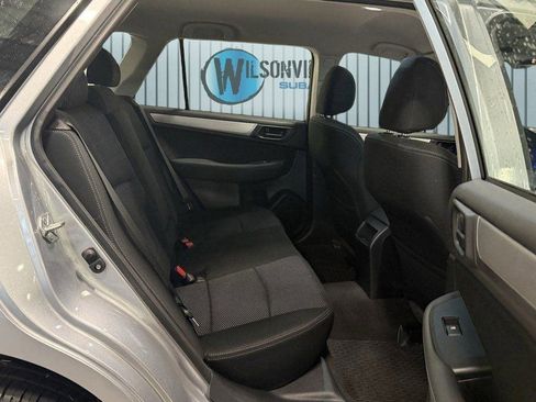 Used 2019 Subaru Outback 2.5i image 6
