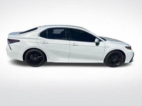 Used 2023 Toyota Camry XSE image 7