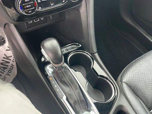 Used 2022 Buick Encore GX Essence w/ Experience Buick Package image 12