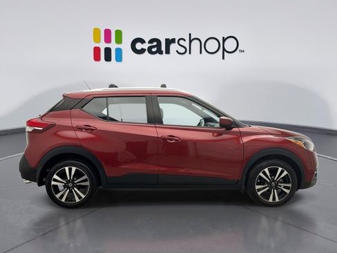 Used 2019 Nissan Kicks SV w/ Exterior Package image 6