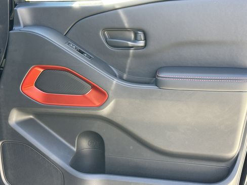 New 2026 Nissan Frontier PRO-4X w/ Pro-4x Convenience Package image 14