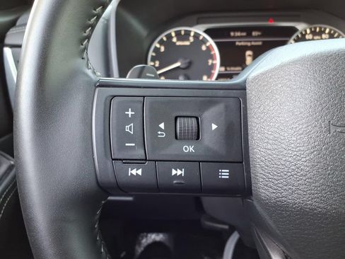 Certified 2025 Nissan Rogue SV FWD image 13