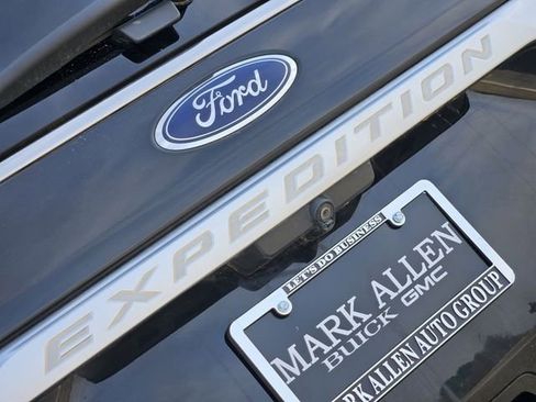 Used 2019 Ford Expedition Max Platinum image 11