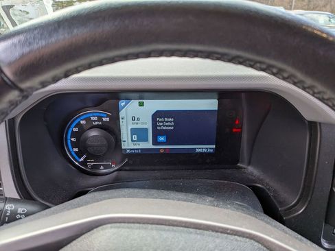 Used 2022 Ford Bronco Badlands image 10