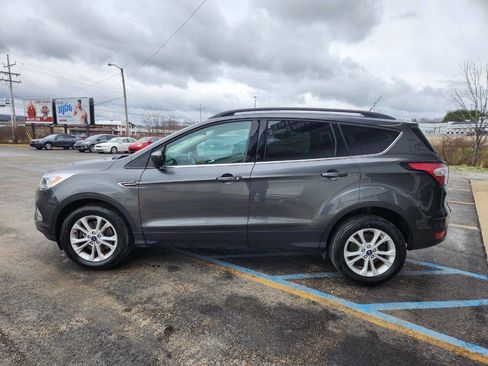 Used 2018 Ford Escape SEL image 4