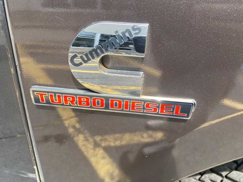Used 2018 RAM 3500 Tradesman w/ Chrome Appearance Group AWD/4WD image 30