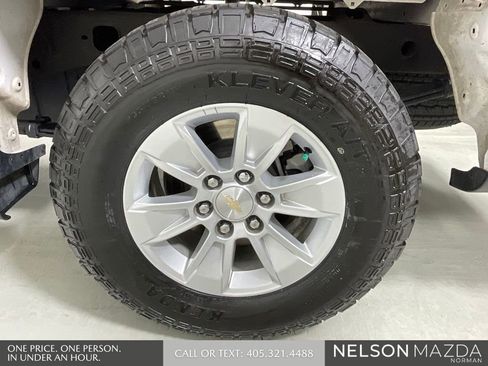 Used 2024 Chevrolet Silverado 1500 W/T w/ WT Value Package AWD/4WD image 10
