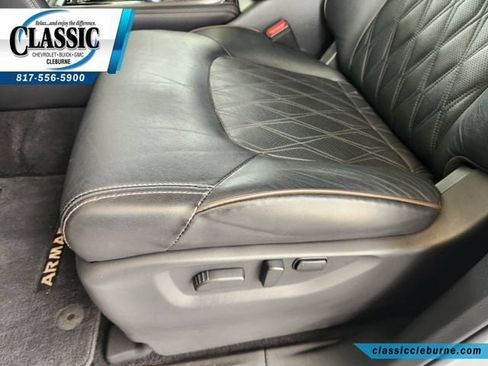 Used 2021 Nissan Armada Platinum w/ Captain's Chairs Package RWD image 25