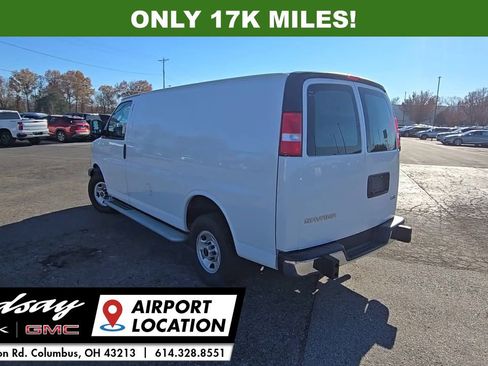 Used 2024 GMC Savana 2500 w/ Driver Convenience Package image 7