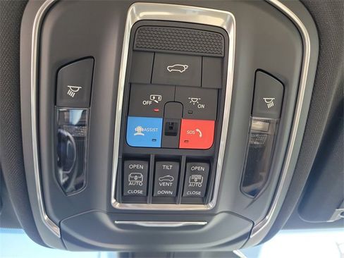 New 2025 Jeep Grand Cherokee Limited image 31