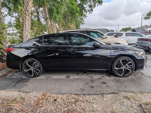 Used 2024 Nissan Altima 2.5 SR w/ SR Premium Package image 20