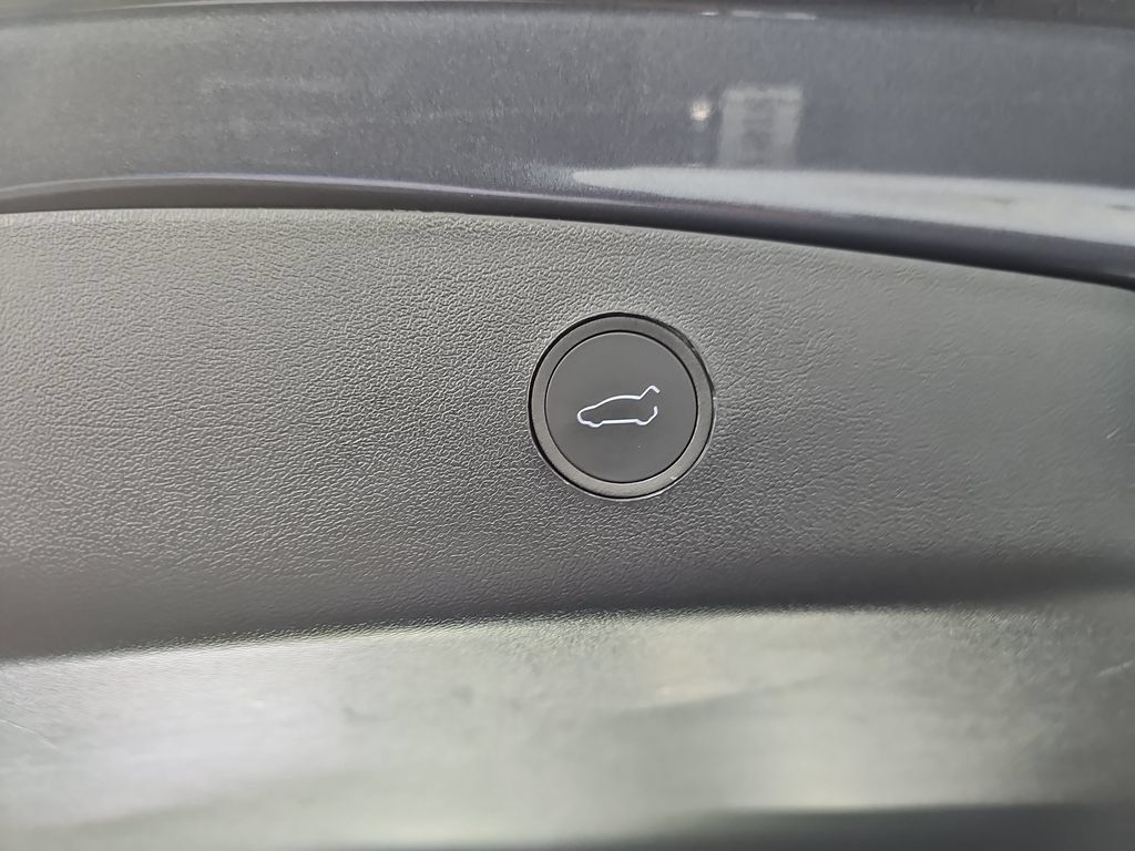 Used 2023 Tesla Model 3 Standard Range RWD image 13