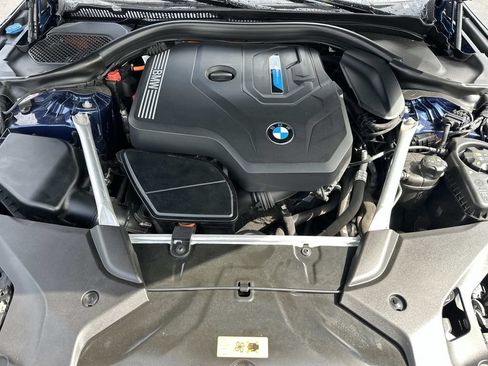 Used 2023 BMW 530e xDrive w/ Executive Package AWD/4WD image 11