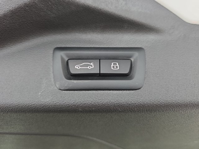 Used 2023 BMW X7 xDrive40i AWD/4WD image 34