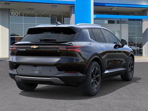 New 2025 Chevrolet Equinox EV LT image 4