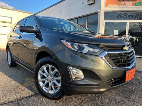 Used 2018 Chevrolet Equinox LT image 1