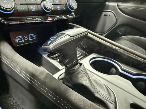 Used 2022 Dodge Durango SRT w/ SRT Interior Appearance Group AWD/4WD image 28