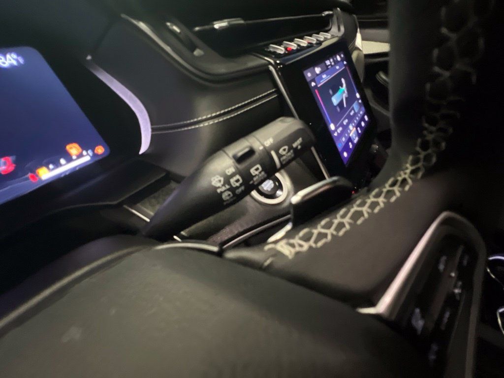 Certified 2023 Jeep Grand Cherokee L Laredo RWD image 35