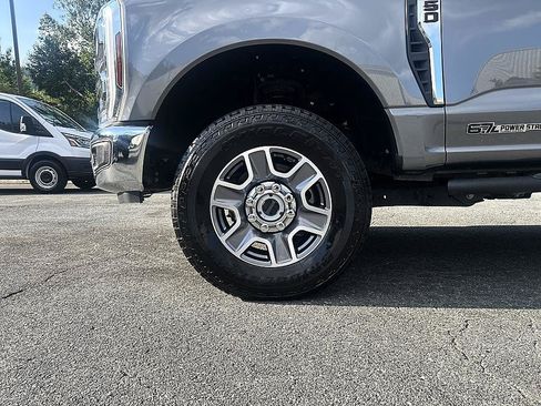 Used 2024 Ford F250 Lariat AWD/4WD image 8