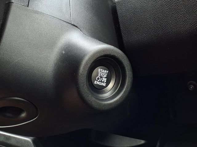 Used 2025 RAM ProMaster 2500 w/ U-Haul Equipment Group FWD image 21