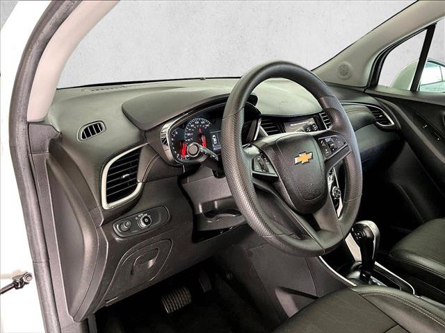 Used 2022 Chevrolet Trax LT AWD/4WD image 14